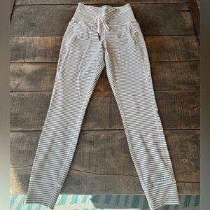 Striped High-Waisted Halara workout leggings